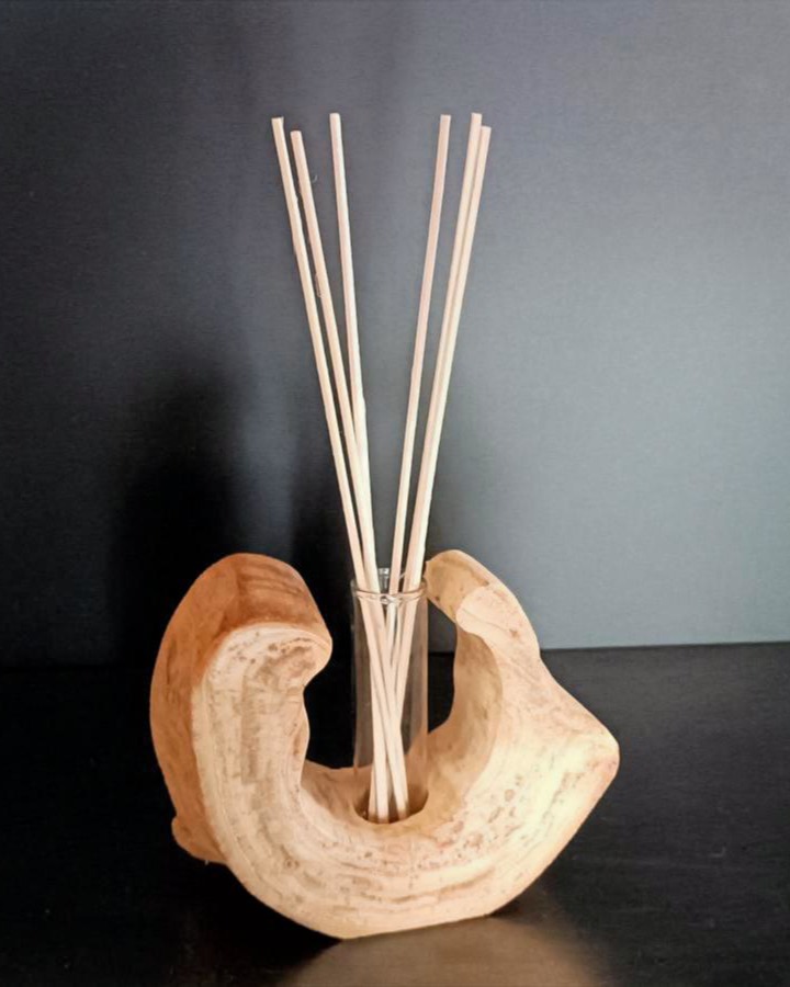 Vase ou diffuseur de parfum forme organique – Image 5