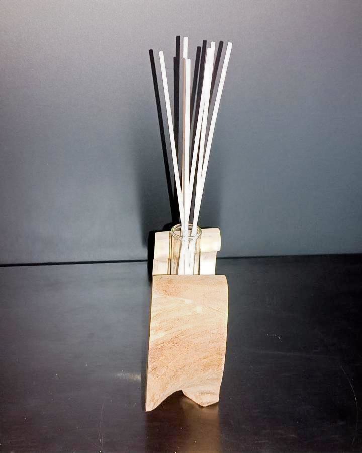 Vase ou diffuseur de parfum – Image 4
